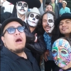 Open Dia-De-Los-Muertos-Selfie